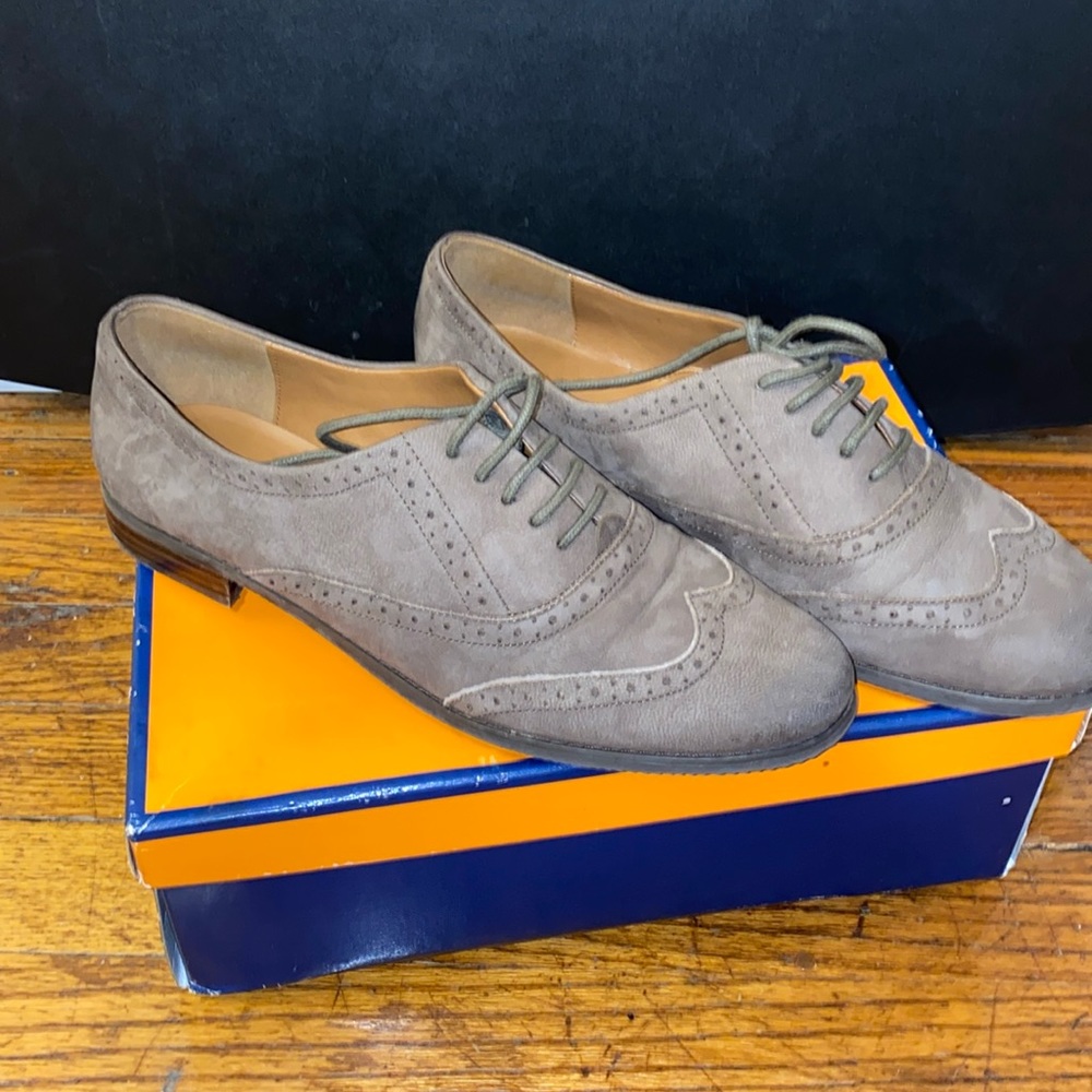 Arturo Chiang Lumia Brown / Taupe Suede Wingtip Oxford Shoes Size 10